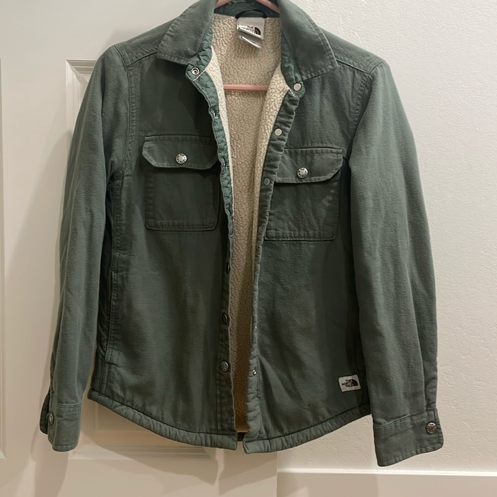 The North Face Button Down Sherpa Lined Flannel Jacket Shirt Women’s XS SAGE
